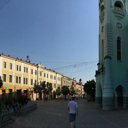 Panoramic View Top Floor Apartment In The City Center Mukatschewo Exterior foto