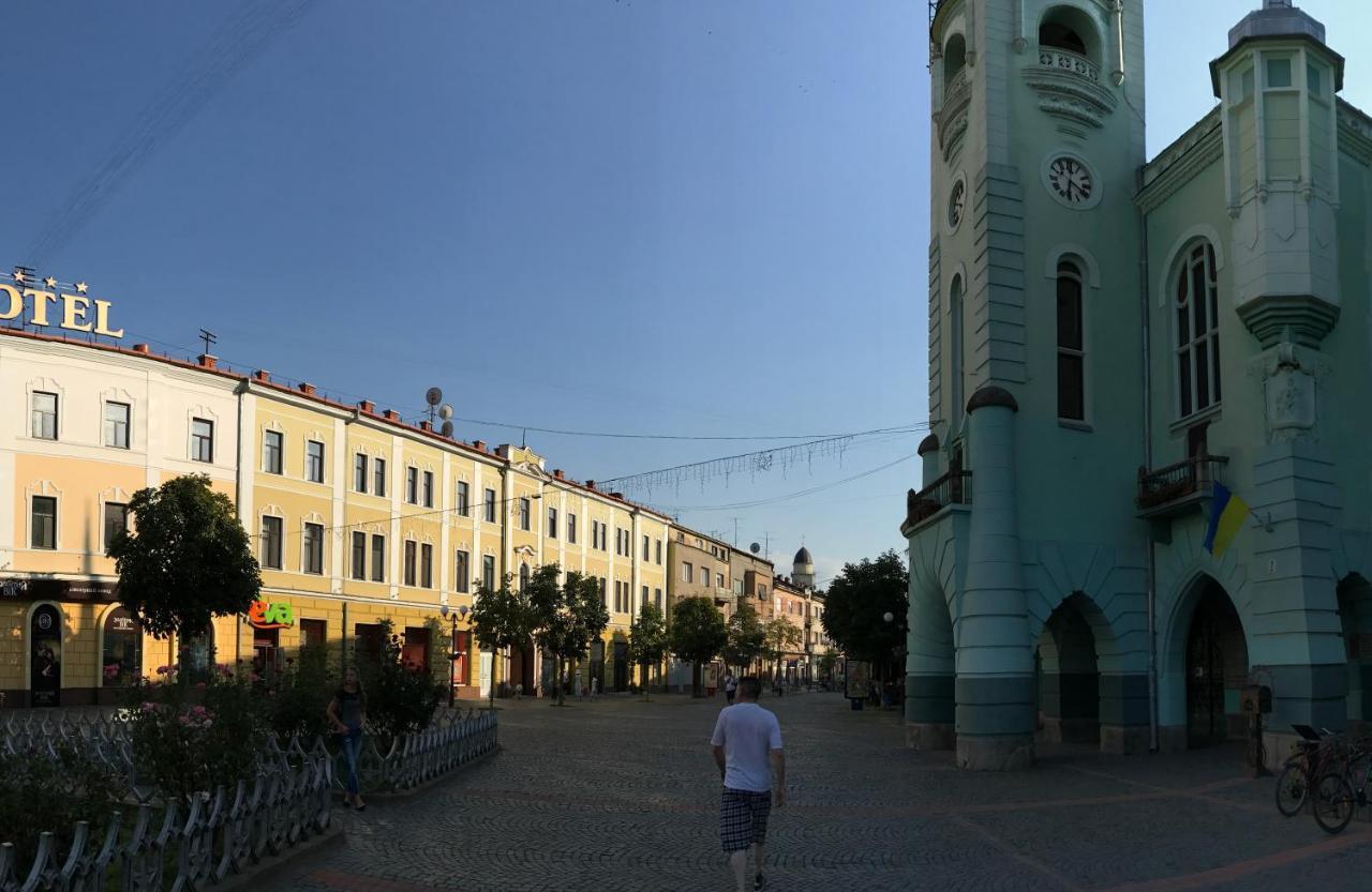 Panoramic View Top Floor Apartment In The City Center Mukatschewo Exterior foto