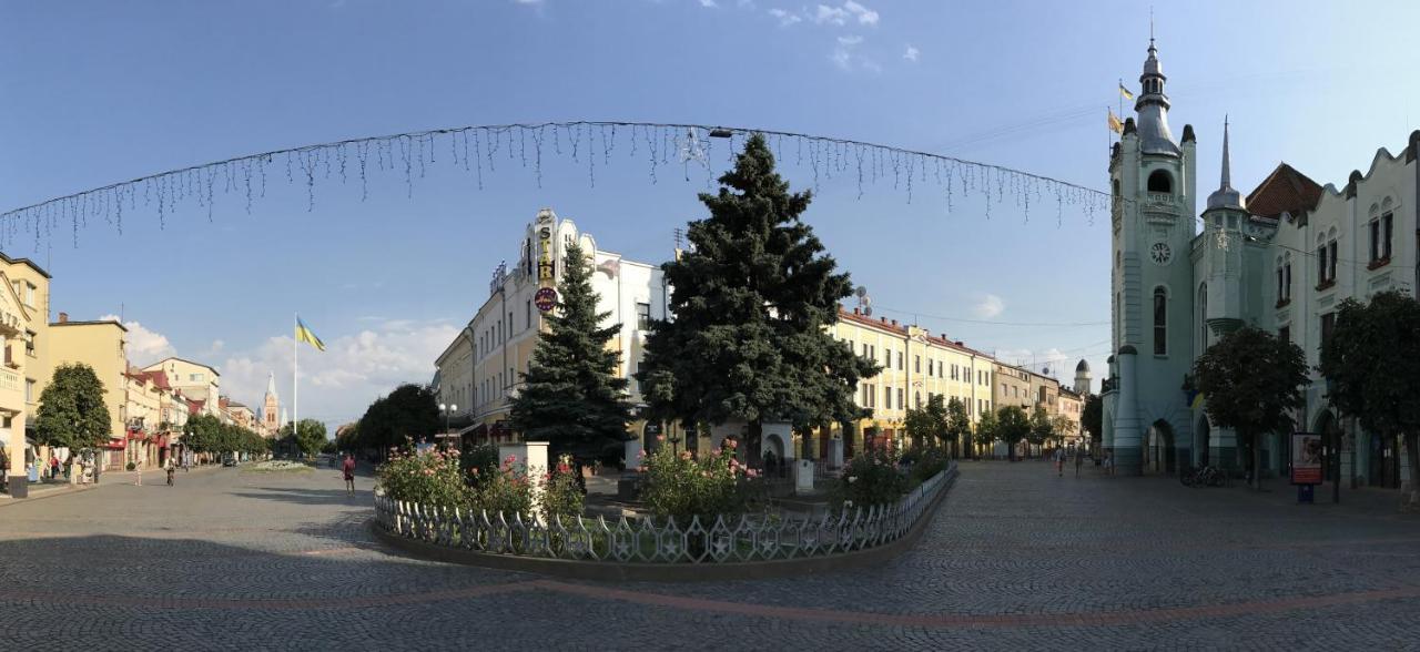 Panoramic View Top Floor Apartment In The City Center Mukatschewo Exterior foto
